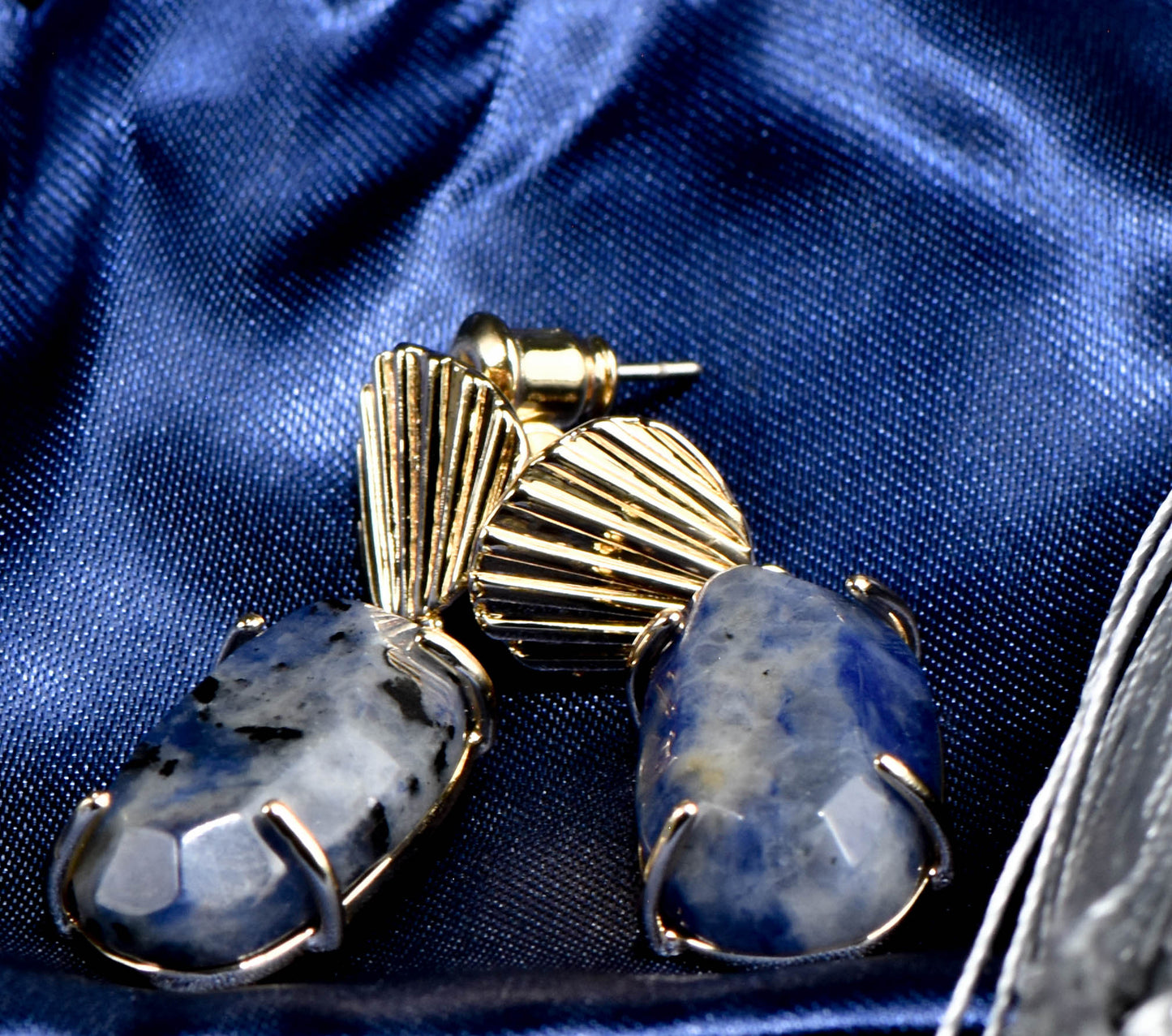 OCEAN SODALITE EARRINGS